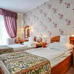 Erzsebet Hotel 3*