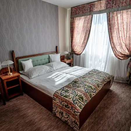 Erzsebet 3*