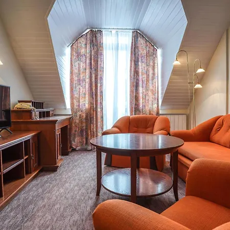 艾兹赛贝特酒店 3* Hévíz