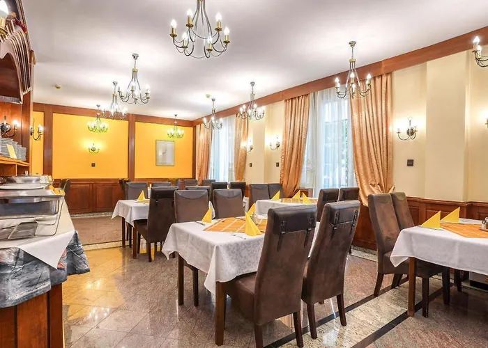 Erzsebet ホテル ヘーヴィーズ