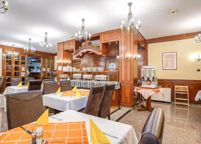 Erzsebet ホテル ヘーヴィーズ