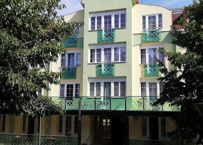 Erzsebet Отель 3*