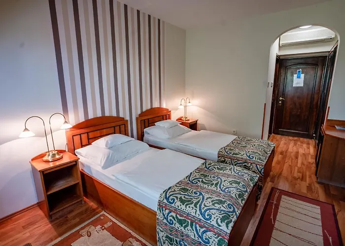 Erzsebet ヘーヴィーズ