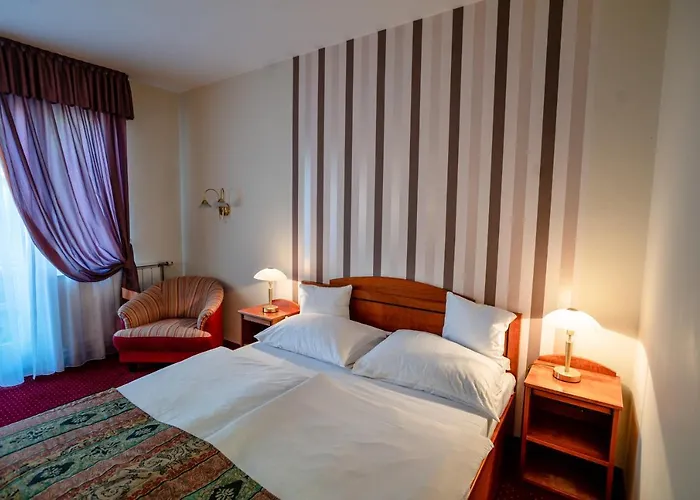 Erzsebet ヘーヴィーズ